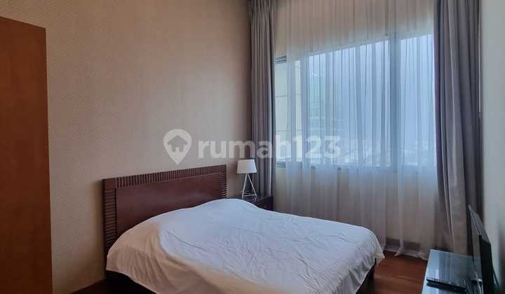 Sewa Senayan City Residence 3BR Luxury Lantai 22